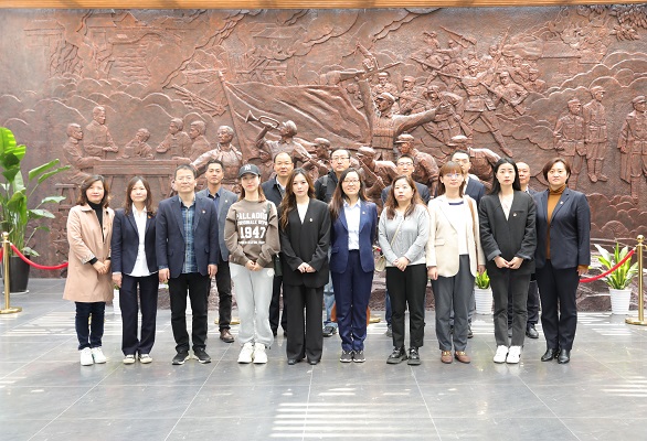 本部第一、二黨支部聯合開展主題黨日活動